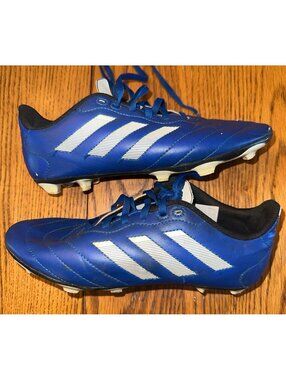 Adidas soccer cleats size 5